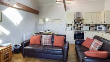 Cottage | Woonkamer | Televisie