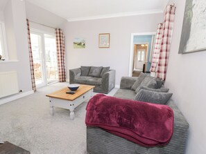 Cottage | Living area | DVD player