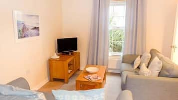 Cottage | Woonkamer | Televisie en een dvd-speler