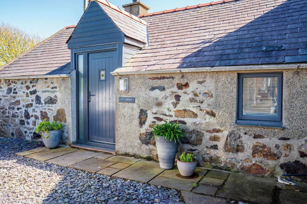 Ty Woms - Aberdaron