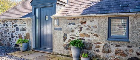 コテージ | 施設の正面