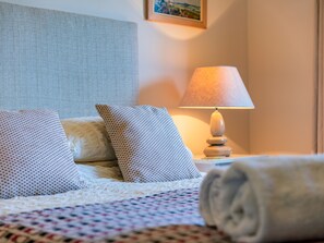 Cottage | 2 bedrooms, individually decorated, individually furnished, free WiFi - Y Betws (Pwllheli)