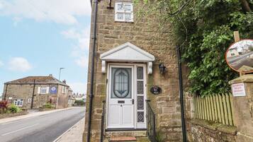 Cottage | Exterior detail