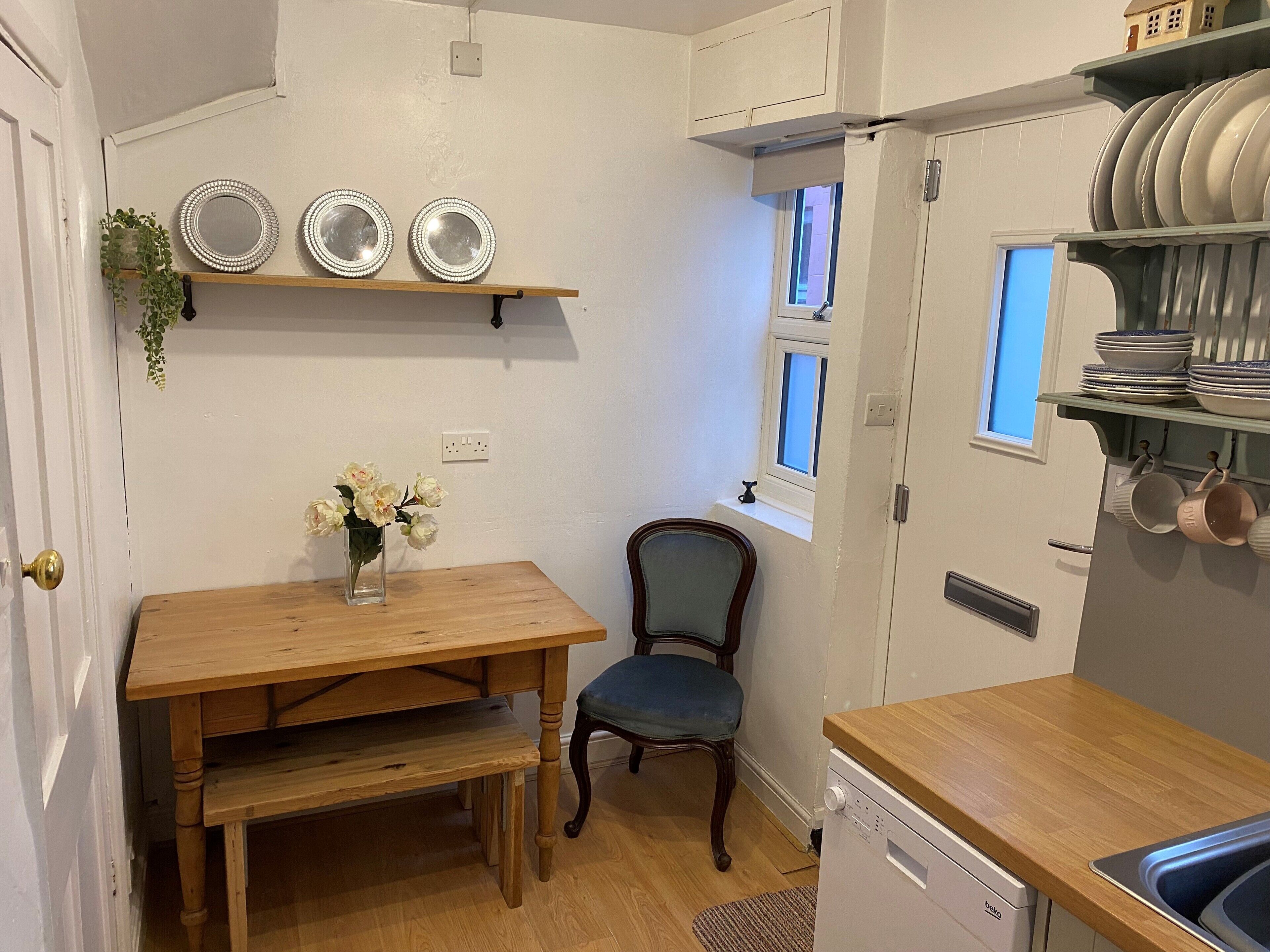 Cottage, 2 Bedrooms | Private kitchen | Fridge