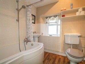 Cottage | Bathroom