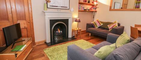 Småhus | Oppholdsrom | TV