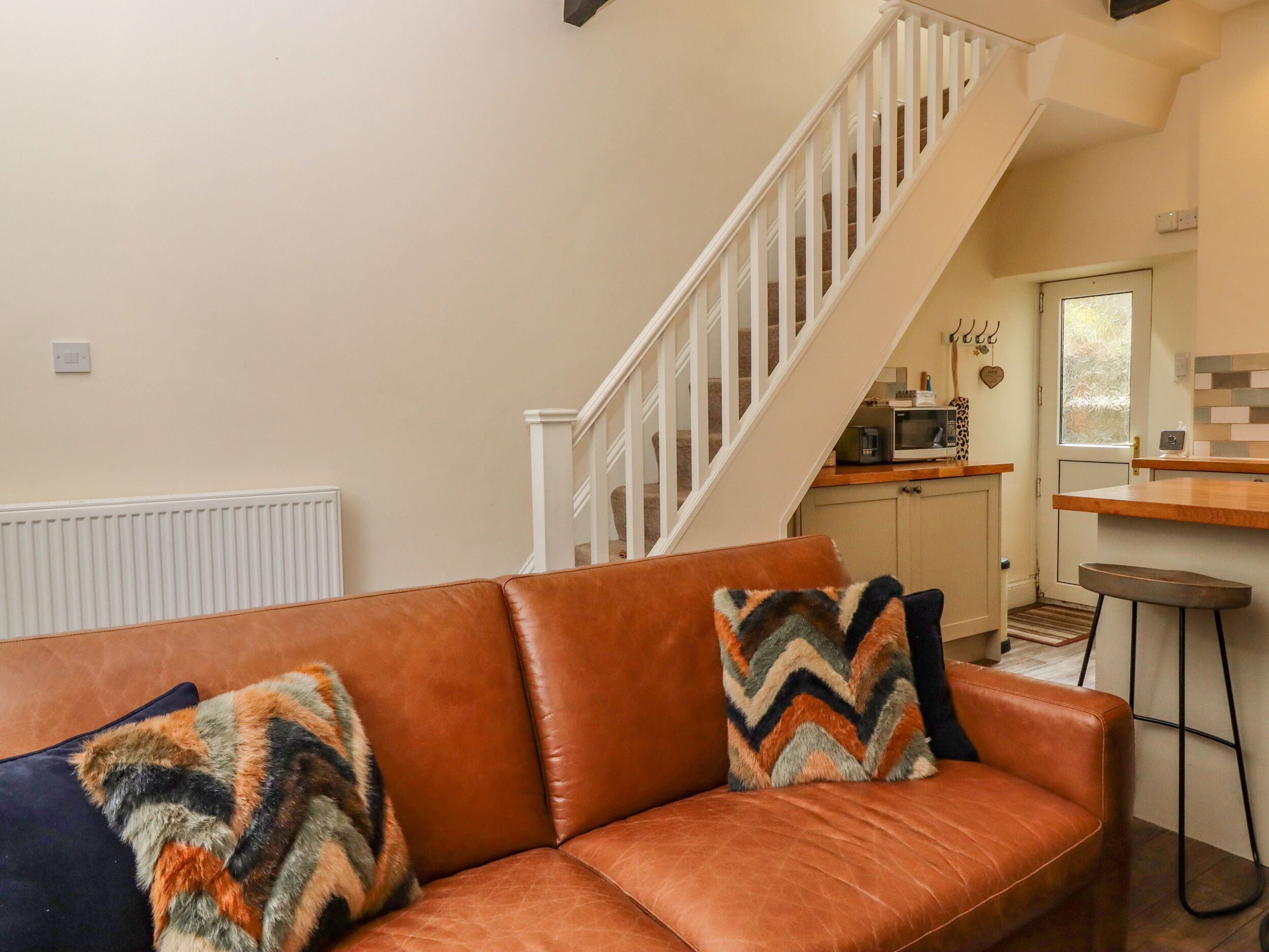 المنشأة من الداخل