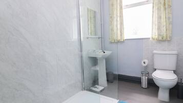 Cottage | Kamar mandi | Shower