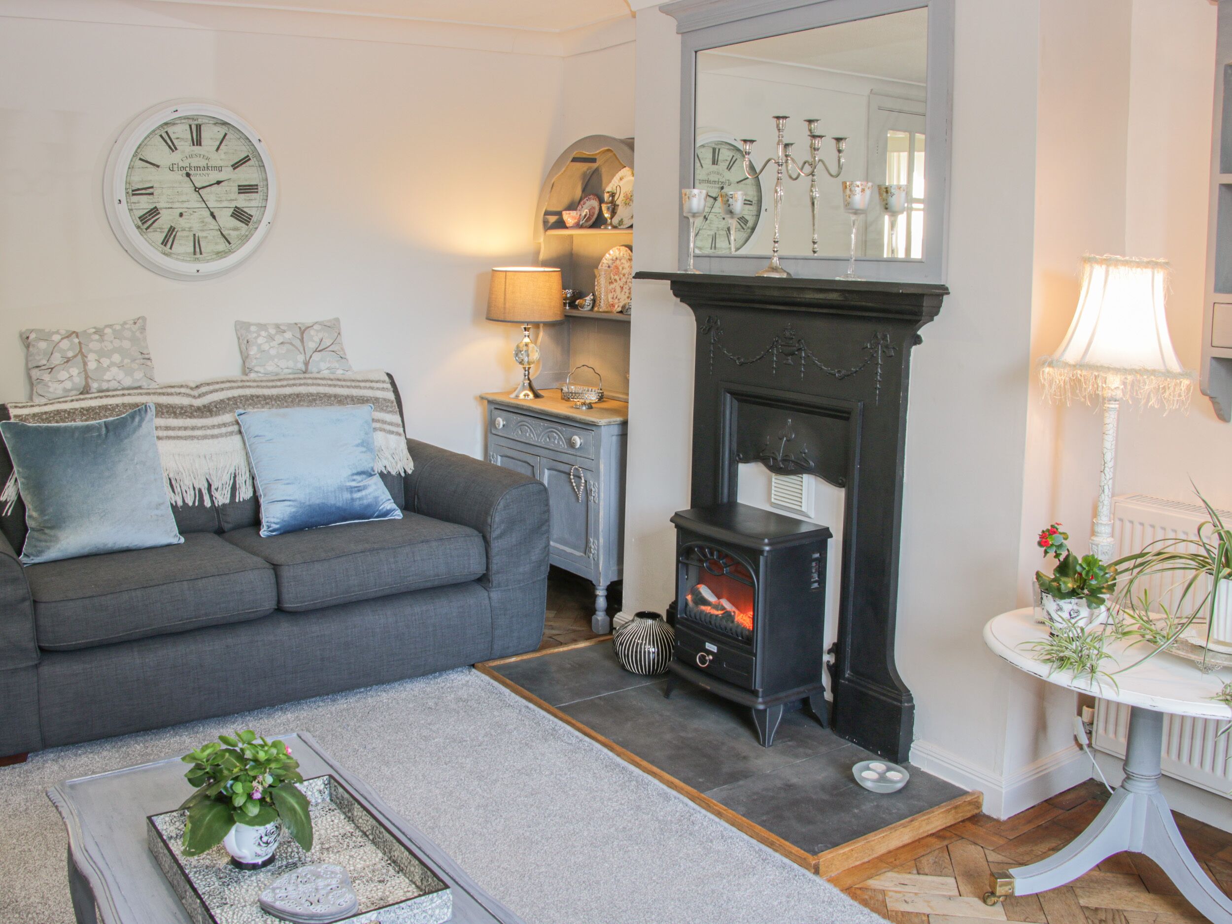 Cottage | Interior