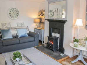 Cottage | Interior
