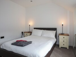 2 habitaciones, decoración personalizada y muebles diferentes 