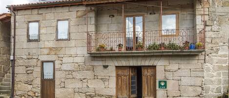 Fachada de la propiedad