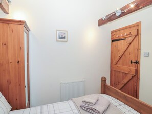 3 bedrooms, individually decorated, individually furnished, free WiFi