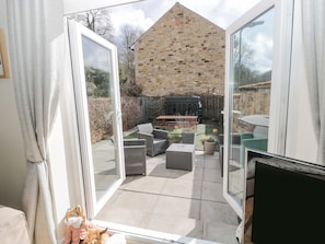 Cottage | Interior