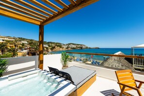 Junior Suite with Sea View | Ausblick vom Zimmer