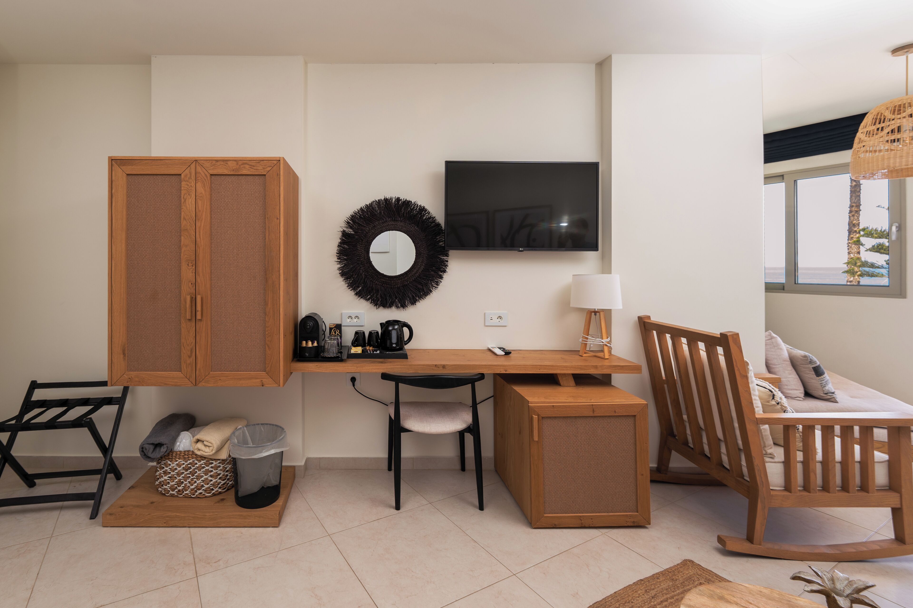 junior suite | living area | plasma tv