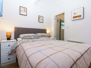 Cottage | 1 bedroom, individually decorated, individually furnished, free WiFi