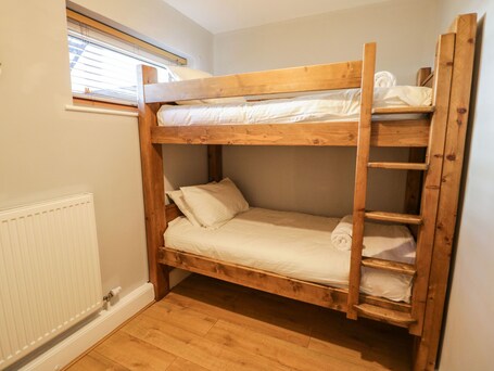 Beach House - Image 26