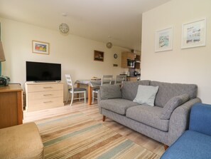 Interior - 104 Sunrise Drive (Filey)