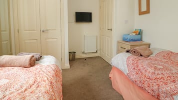 2 habitaciones, decoración personalizada y muebles diferentes