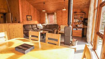 Cottage | Interior