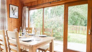 ์ฝํฐ์ง | ๋ด๋ถ