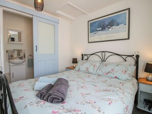 Cottage | 1 bedroom, individually decorated, individually furnished, free WiFi - The Old Beams at Pont y Forwyn (Llansantffraid-ym-Mechain)