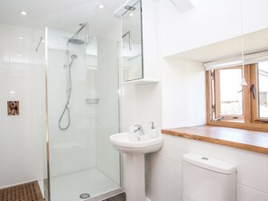 Cottage | Bahagian dalam