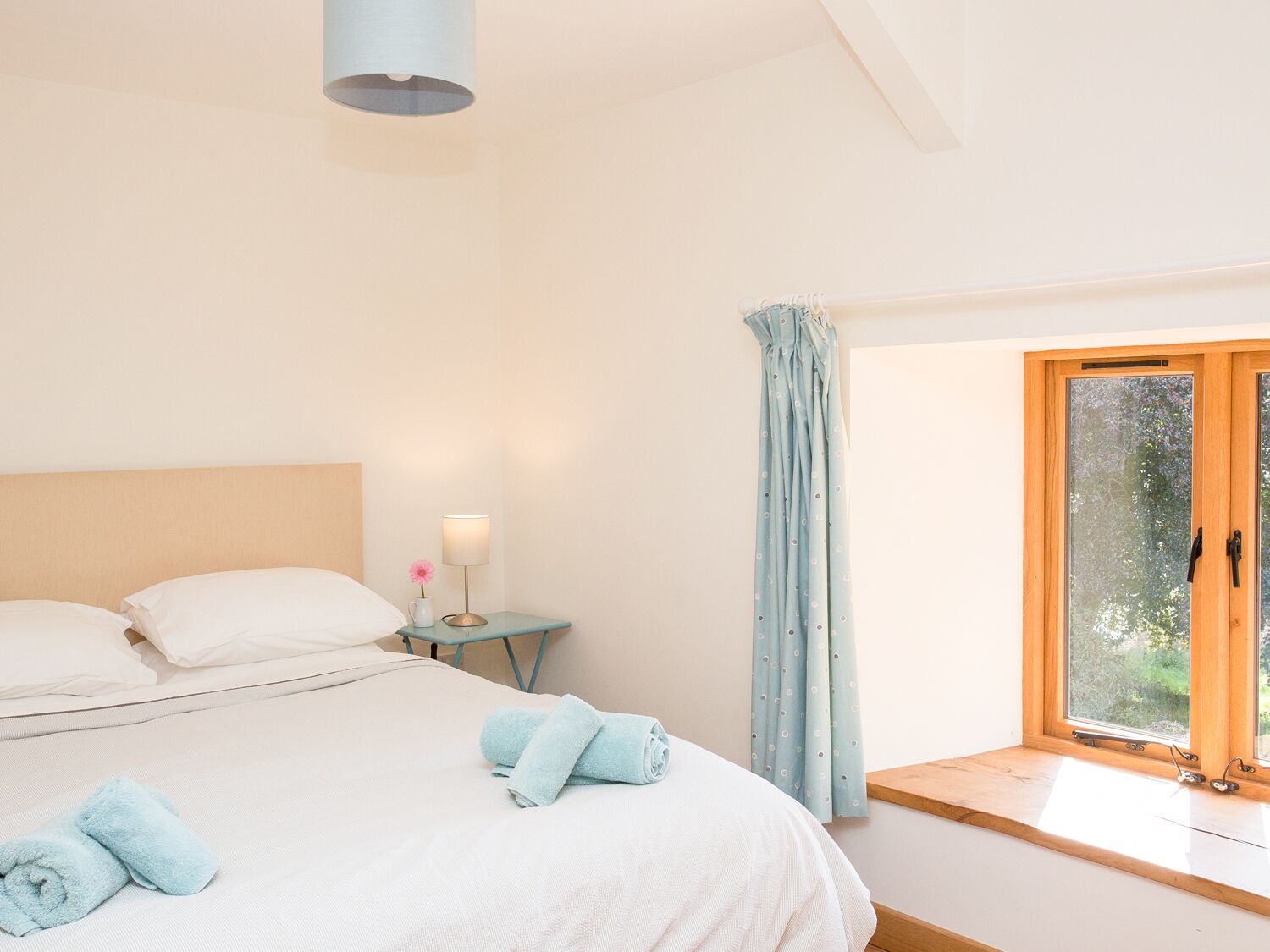 Cottage | 2 bedrooms, individually decorated, individually furnished, free WiFi