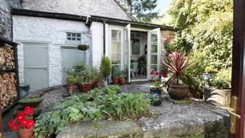 ์ฝํฐ์ง | ๋ด๋ถ