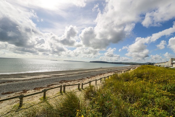 Cottage | Beach