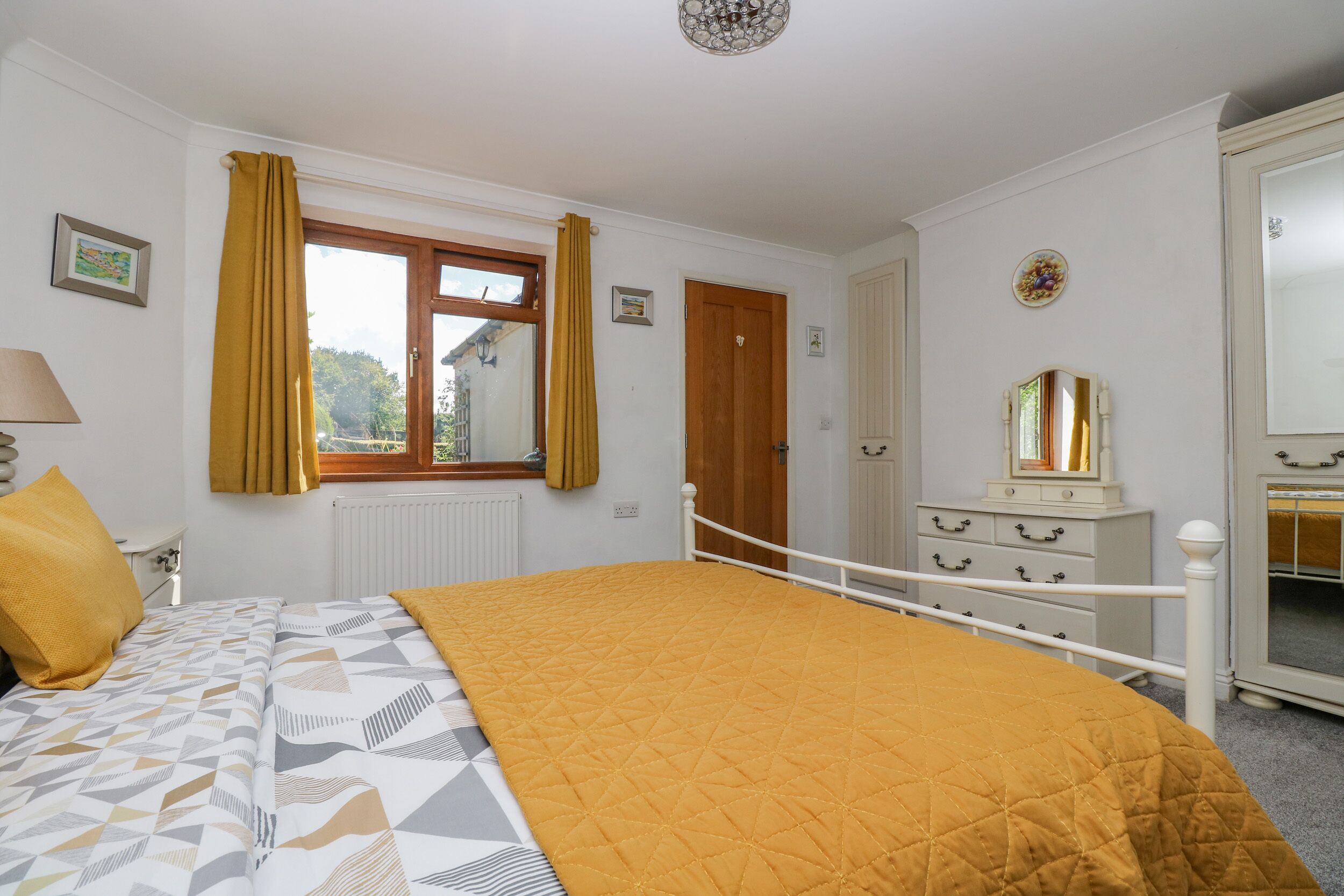 Cottage | 1 bedroom, individually decorated, individually furnished, free WiFi