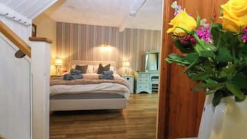 1 habitación, decoración personalizada y muebles diferentes