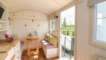 Cottage | Interior