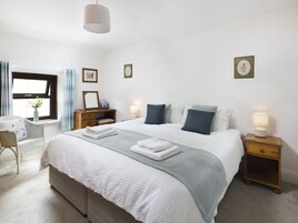 Casa de campo | 3 dormitorios, decoración individual, mobiliario individual