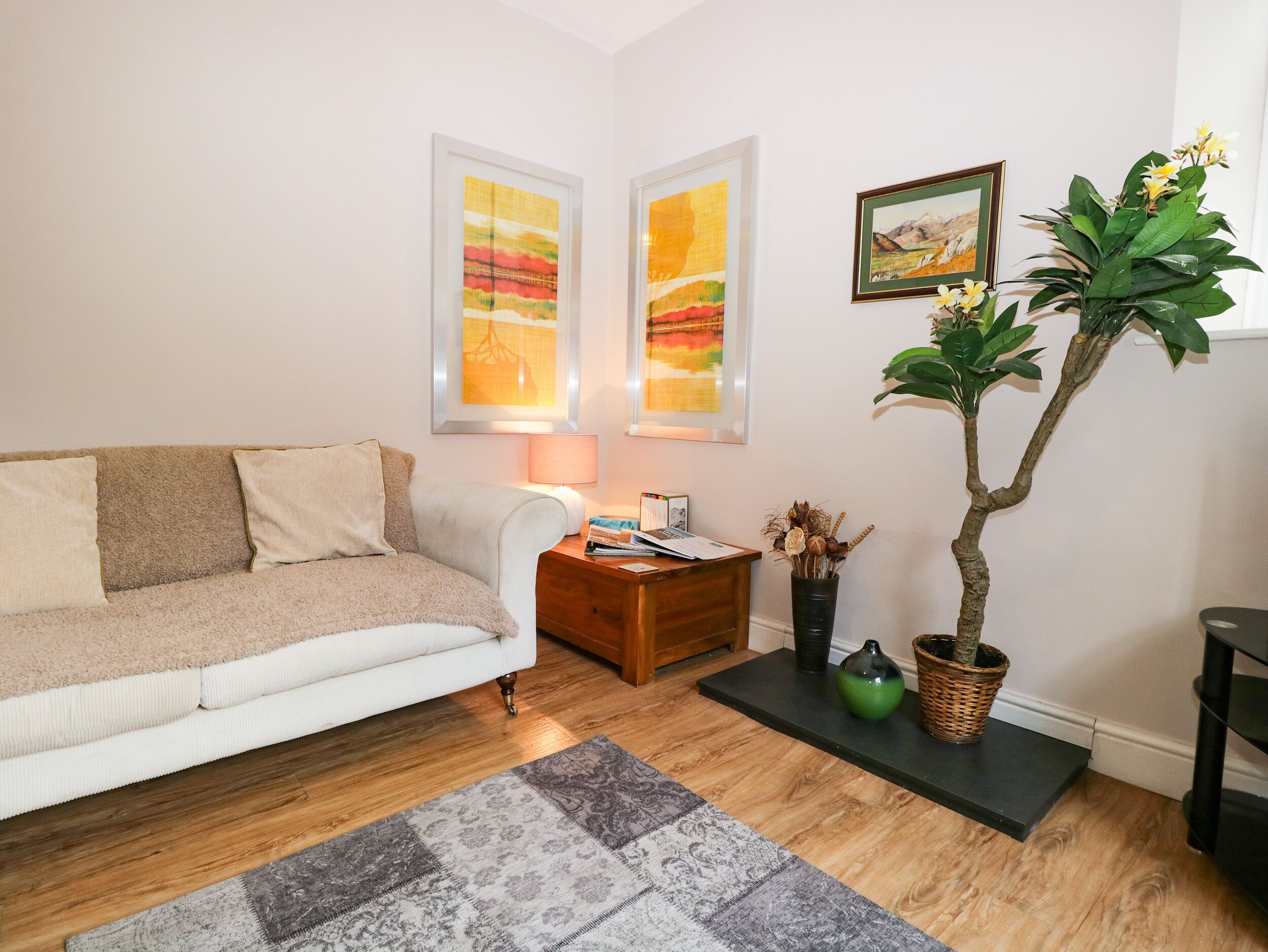 Cottage | Interior