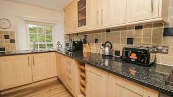 Cottage | Interior