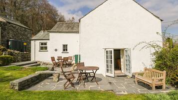 Cottage | Interior