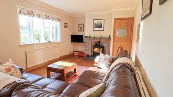 Cottage | Living area