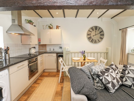 Cottage | Interior