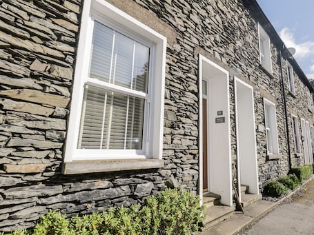 Cottage | Interior. Raglan Cottage