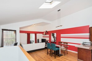 Dining - Racpanos Modern Stay on Union Street (Jersey City)