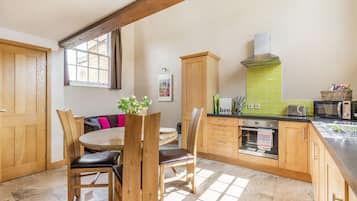 Cottage | Interior