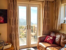 村舍 | 客厅 | DVD 播放器