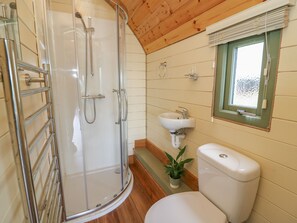 Cottage | Bathroom | Shower, hair dryer - Valley View (Rhayader)