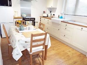 Cottage | Interior