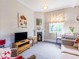 Cottage | Living room | DVD player