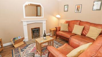 Cottage | Living area | TV, DVD player