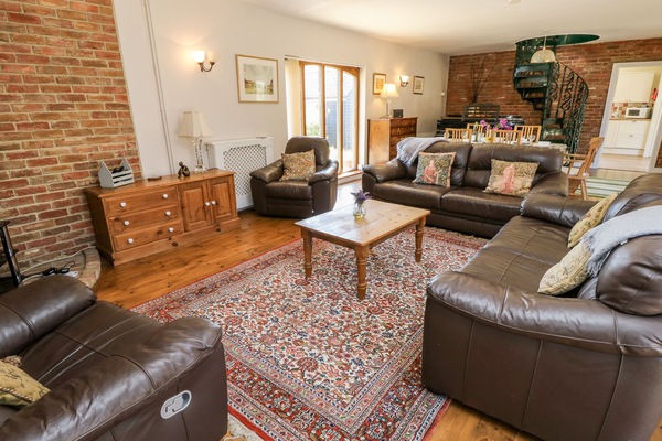 Cottage | Living room | TV, table tennis