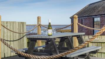 Cottage | Property grounds